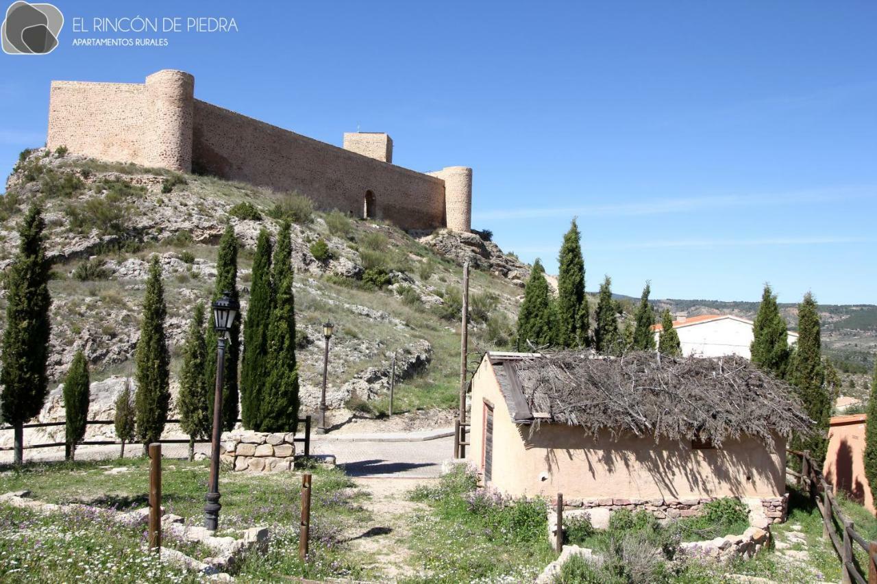 Aparthotel El Rincon De Piedra à Enguídanos Extérieur photo